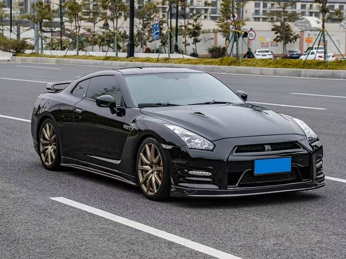 日產(chǎn) GT-R  2012款 3.8T Premium Edition圖片