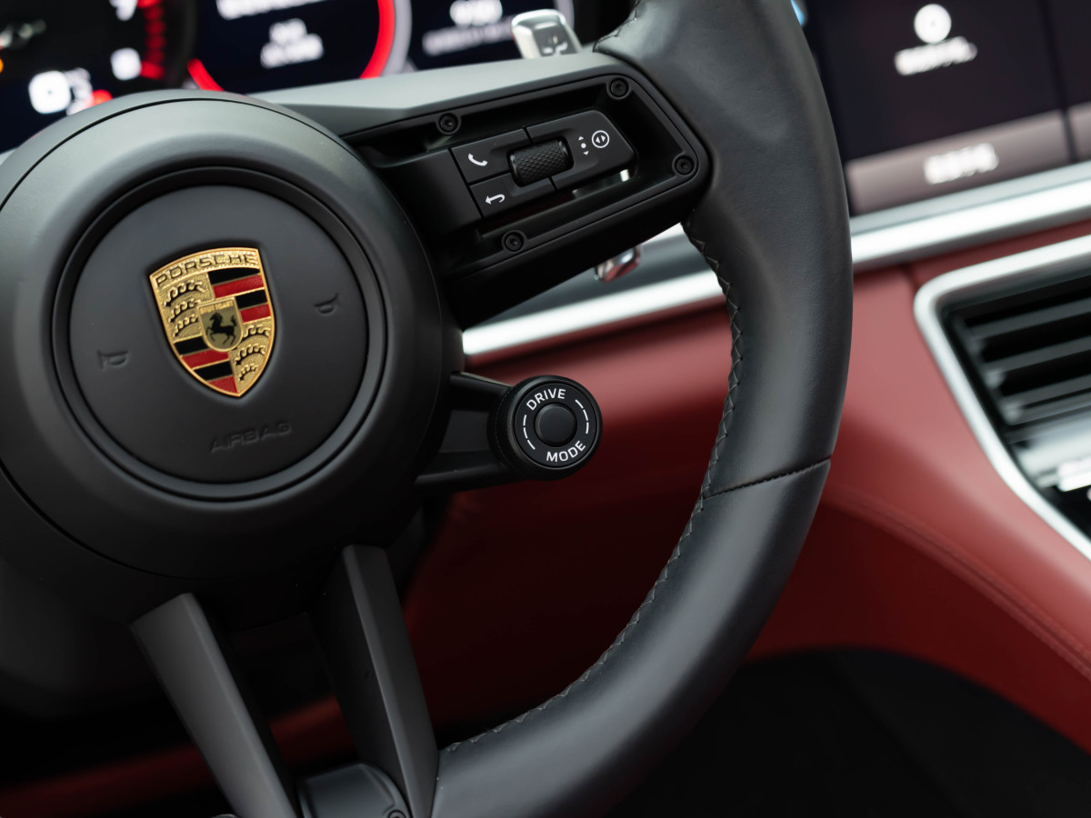 保時(shí)捷 Panamera  2023款 改款 Panamera 2.9T 鉑金版圖片