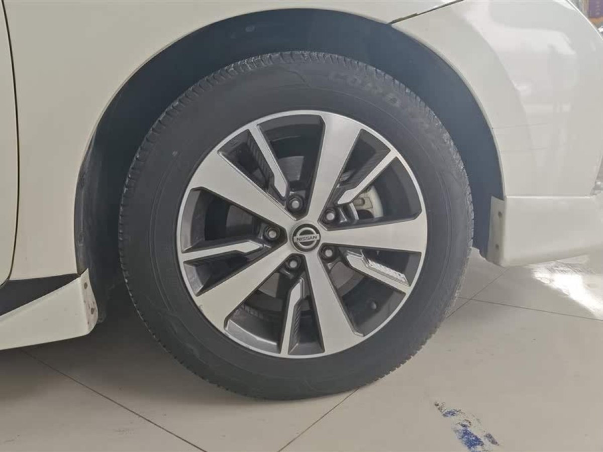 日產(chǎn) LANNIA 藍(lán)鳥(niǎo)  2019款 1.6L CVT炫酷版 國(guó)VI圖片