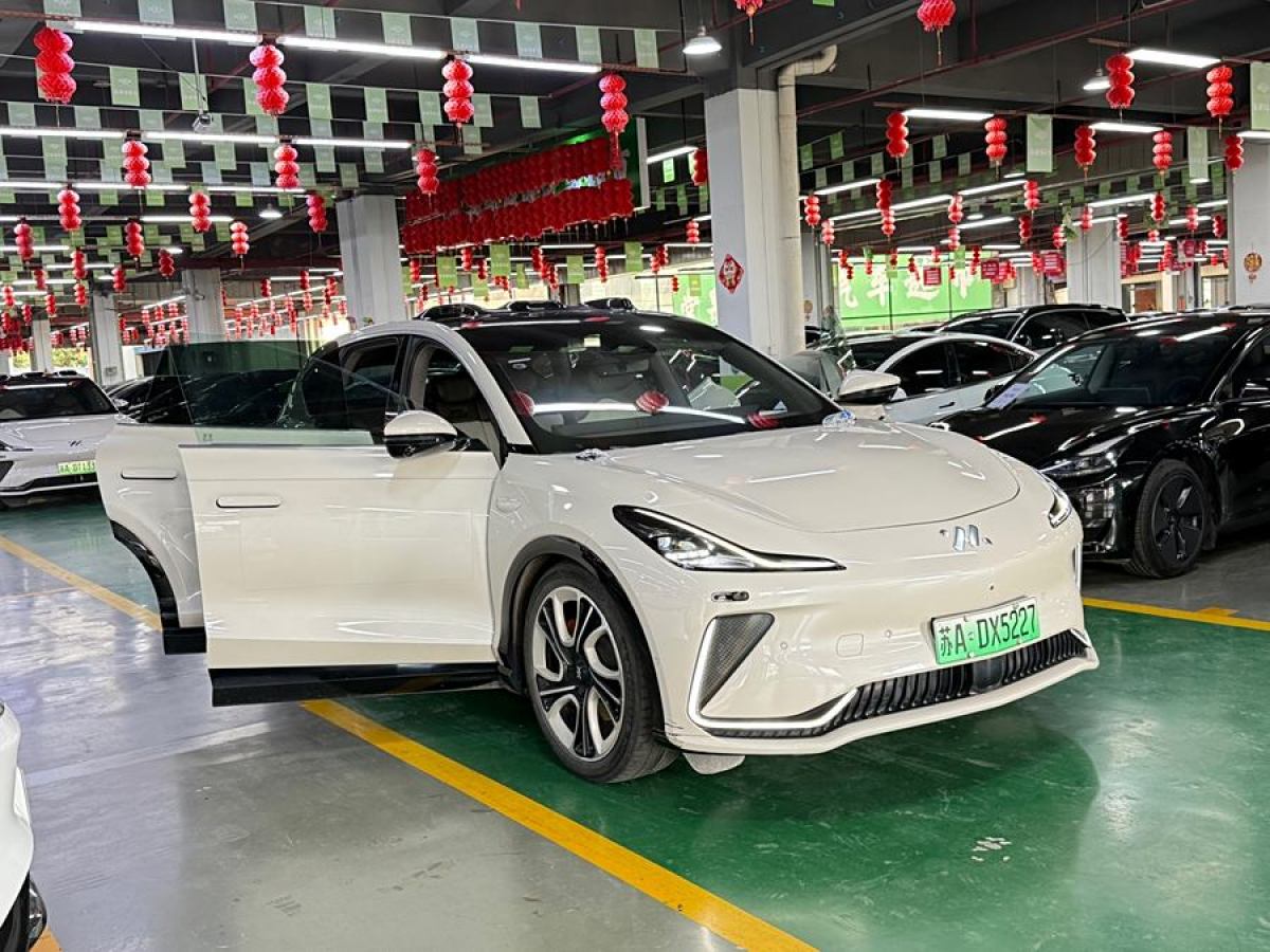 智己 智己LS7  2023款 100kWh Pro四驅(qū)版圖片