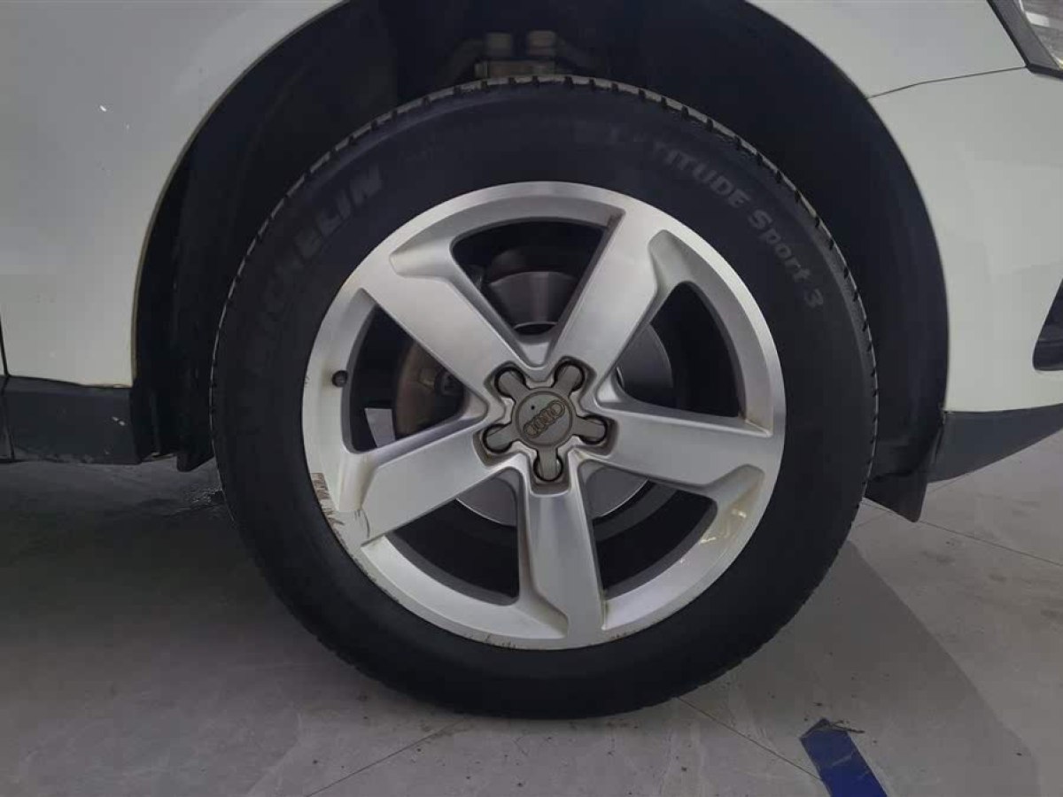 奧迪 奧迪Q5  2015款 40 TFSI 技術(shù)型圖片