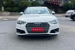 奧迪Q3 奧迪  35 TFSI 時(shí)尚動(dòng)感型