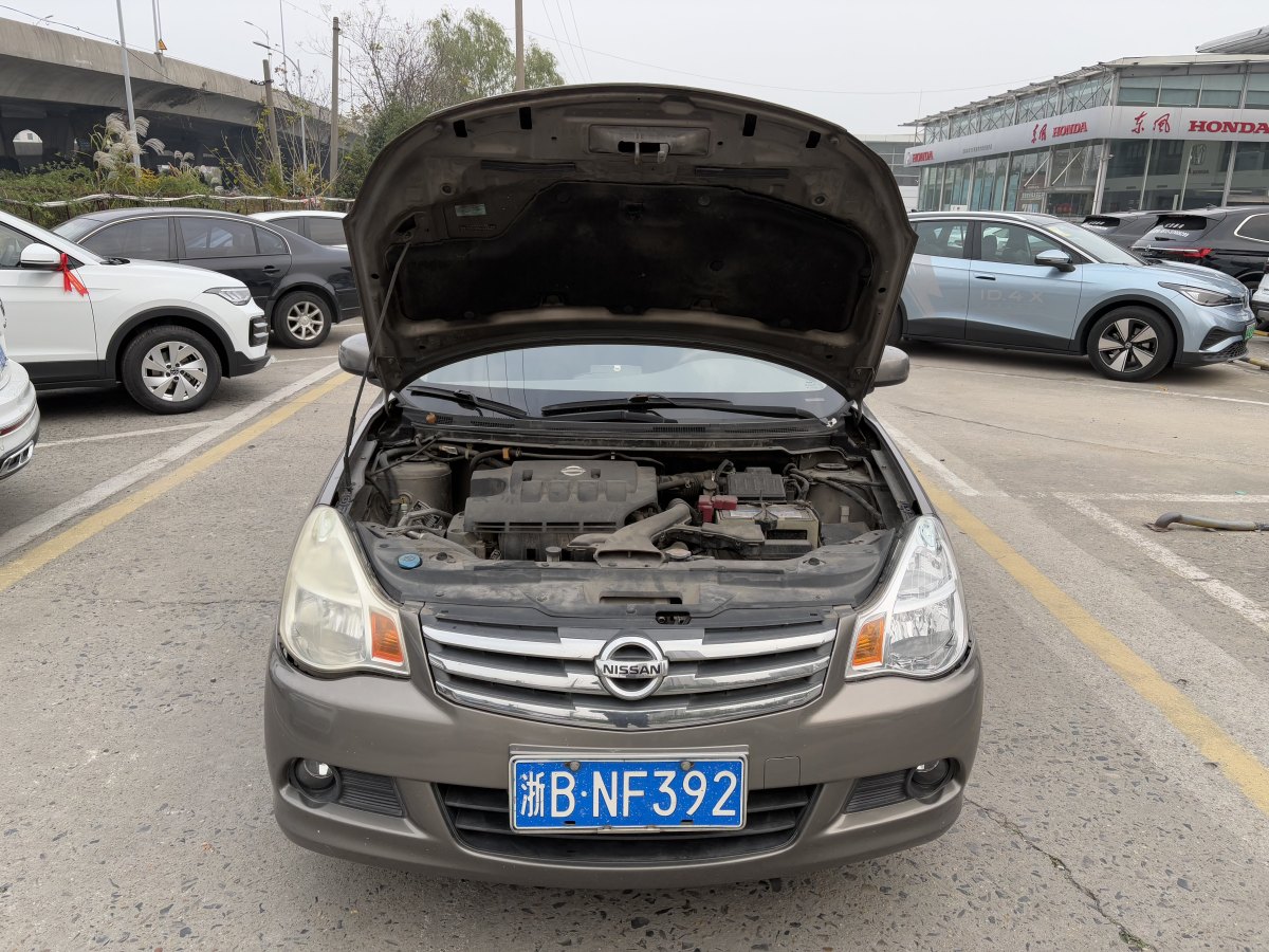 日產(chǎn) 軒逸  2009款 1.6XL 手動豪華天窗版圖片