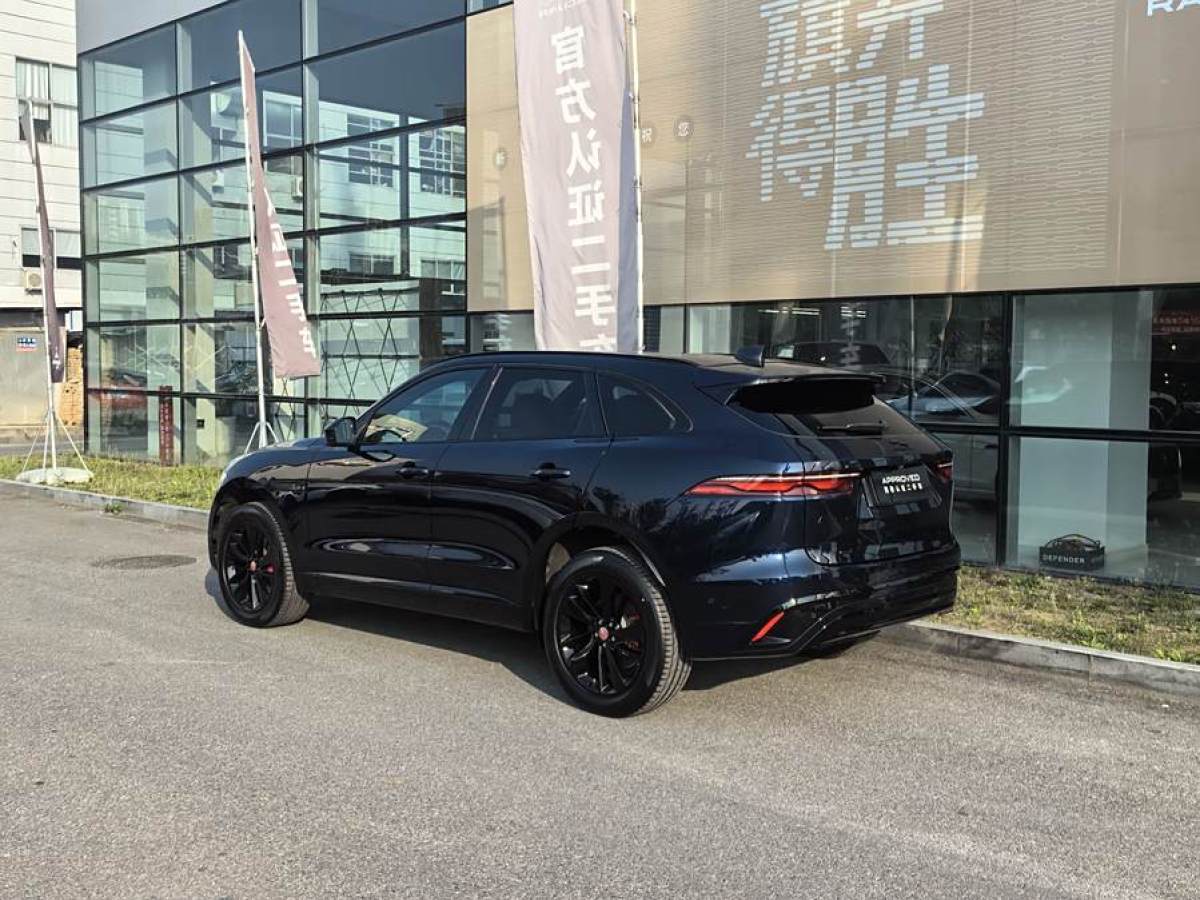 2013年1月捷豹 F-PACE  2022款 P250 R-Dynamic BLACK