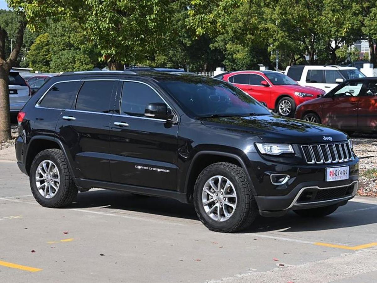 Jeep 大切諾基  2015款 3.0TD 柴油 舒享導(dǎo)航版圖片