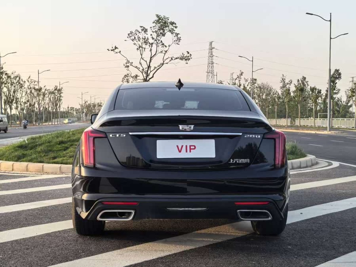 凱迪拉克 CT5  2023款 28T 豪華型（標(biāo)準(zhǔn)版）圖片
