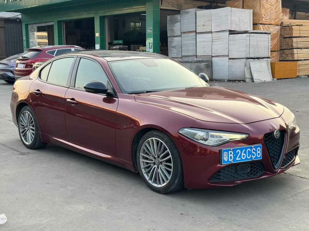 阿爾法·羅密歐 Giulia  2017款 2.0T 200HP 豪華版圖片