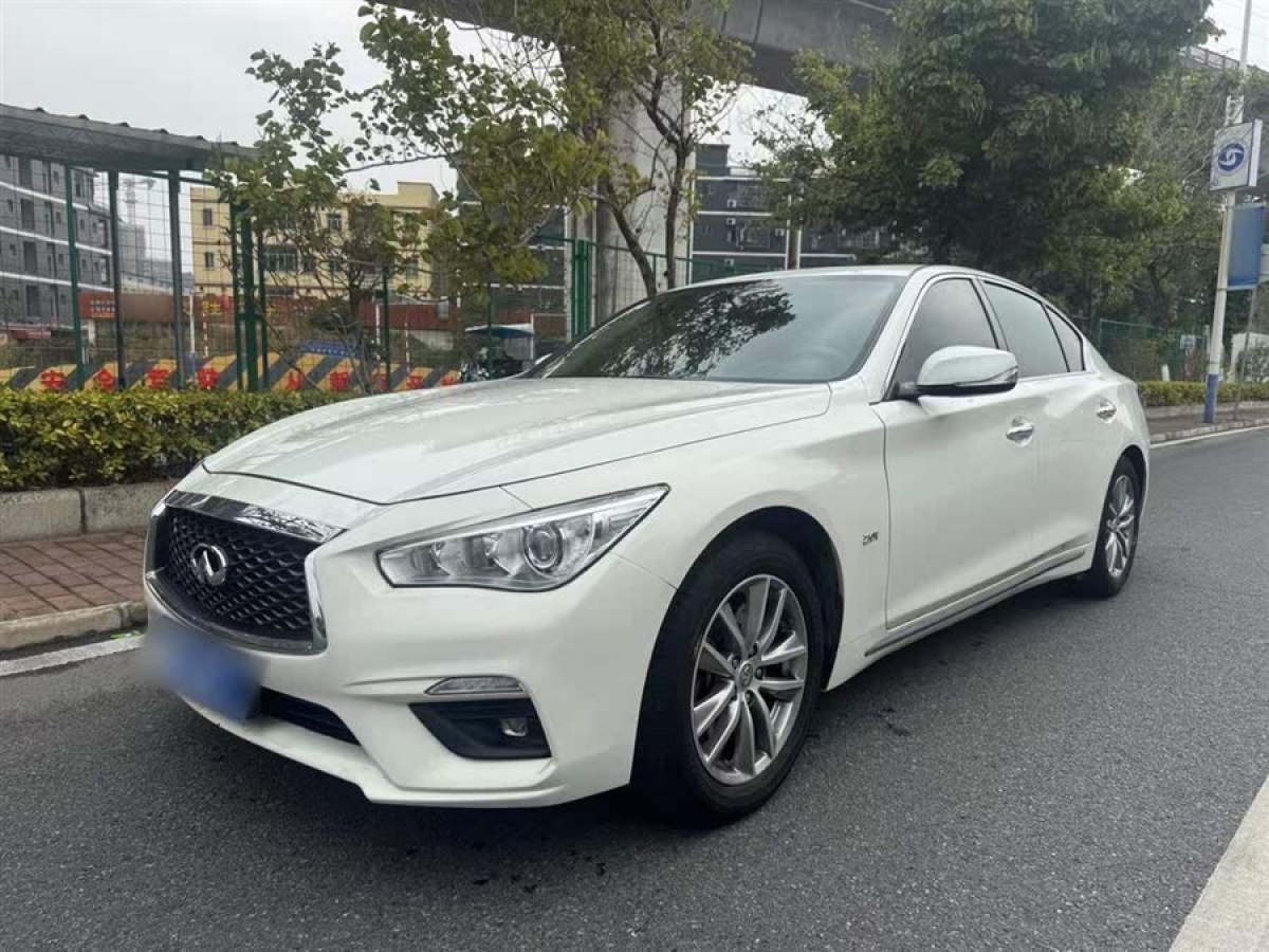 英菲尼迪 Q50L  2021款 2.0T 舒適版圖片