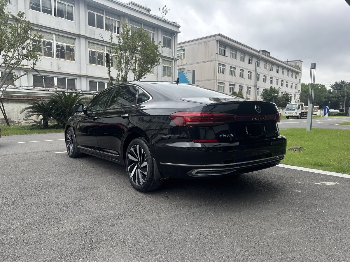 大眾 帕薩特  2022款 330TSI 豪華版圖片