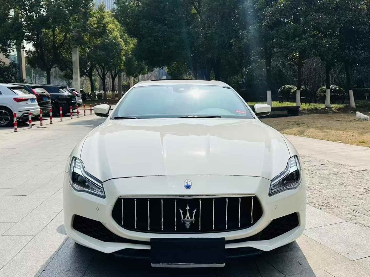 瑪莎拉蒂 總裁  2019款  3.0T 350Hp 標(biāo)準(zhǔn)版圖片