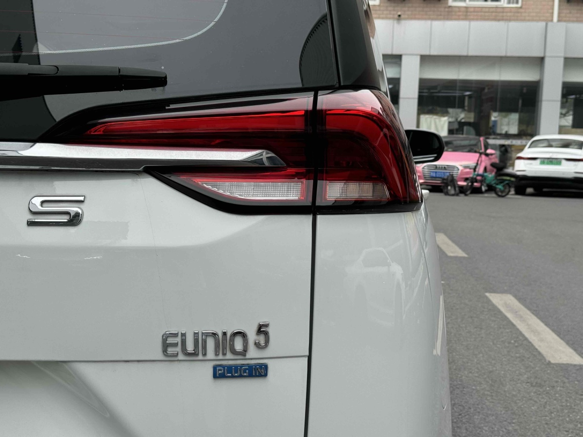 上汽大通 EUNIQ 5  2020款 1.3T PLUG IN 精英版圖片