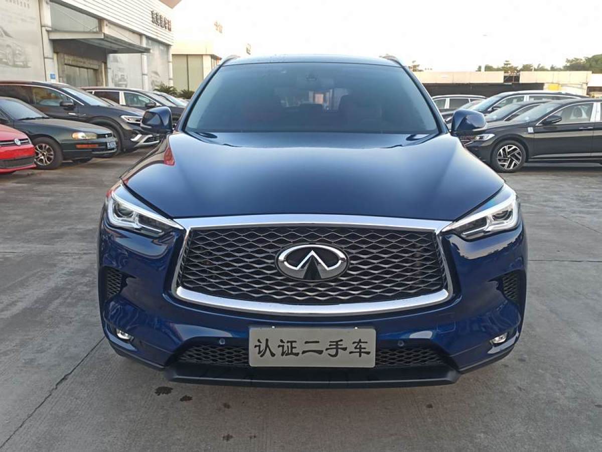 英菲尼迪 QX50  2018款 2.0T 兩驅(qū)時(shí)尚版圖片