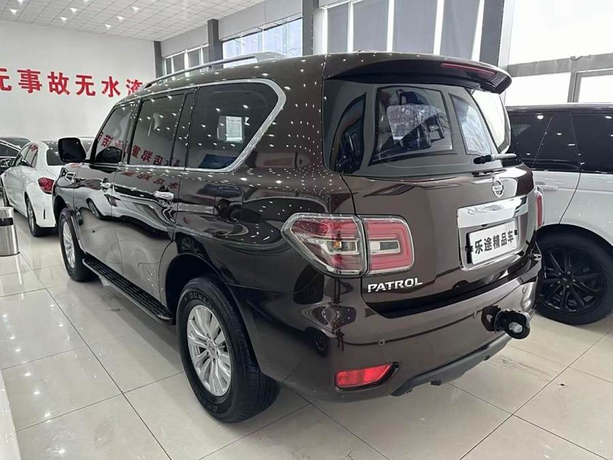 日產(chǎn) 途樂  2018款 4.0L 領英型圖片