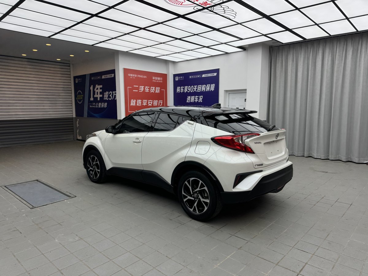 豐田 C-HR  2020款 2.0L 豪華版圖片