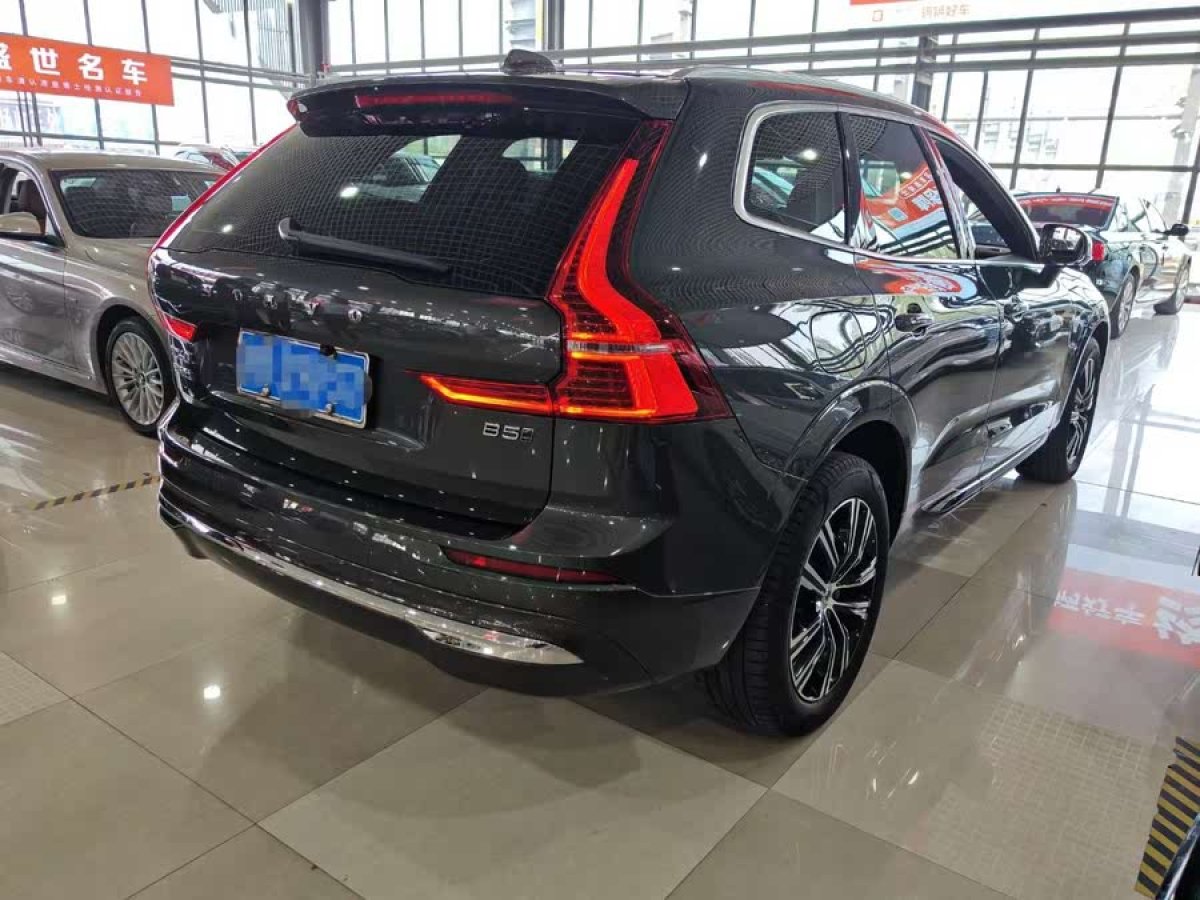 沃爾沃 XC60  2022款 B5 四驅(qū)智遠(yuǎn)豪華版圖片