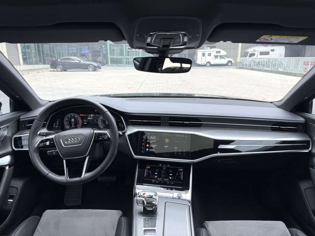 奧迪 奧迪A6L  2023款 改款 40 TFSI 豪華動(dòng)感型圖片