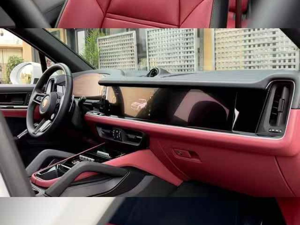 保時捷 911  2024款 Turbo 3.7T 50周年紀(jì)念版圖片