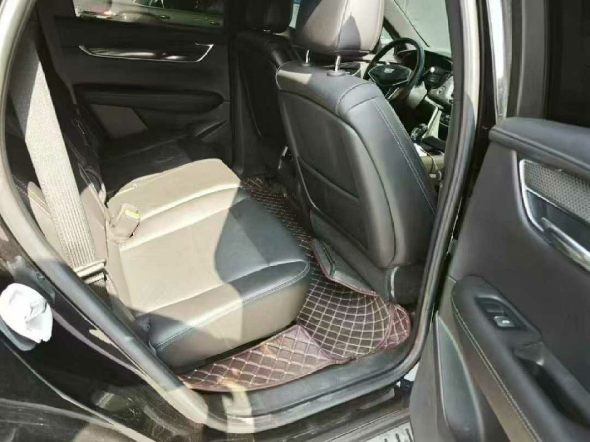 凱迪拉克 XT5  2023款 2.0T 兩驅(qū)風(fēng)尚型圖片