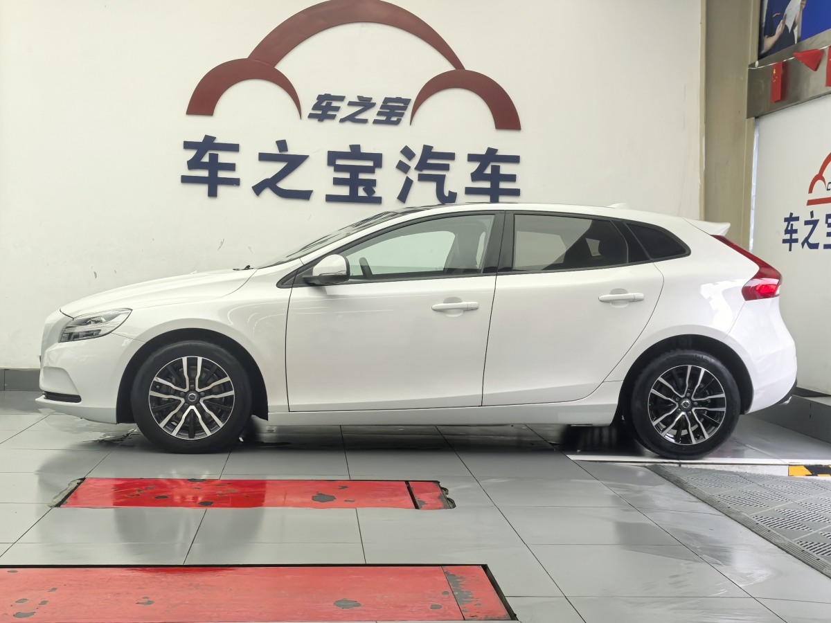 沃爾沃 V40  2016款 T3 智逸版圖片