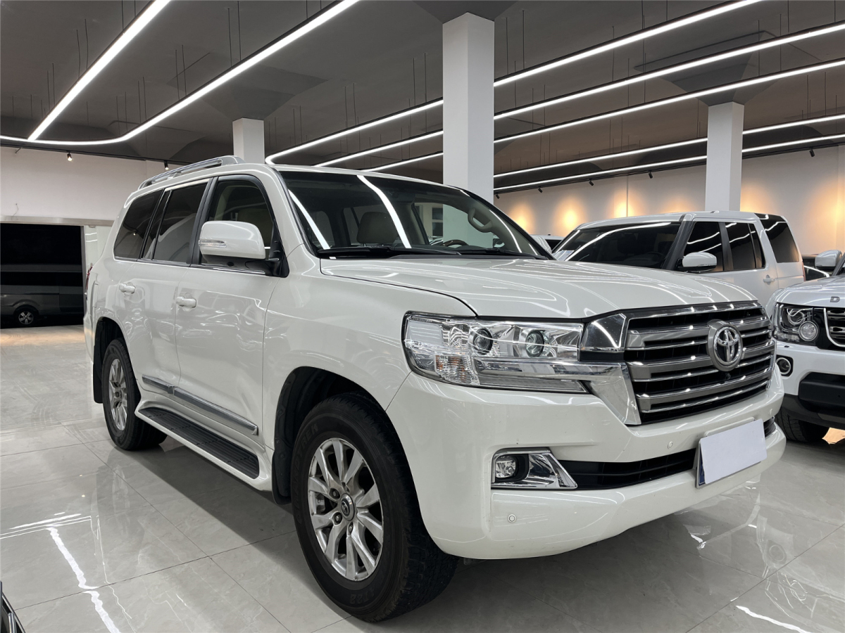 豐田 蘭德酷路澤  2018款 5.7L VX-R 12氣 底升(中東版)圖片