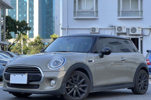 MINI MINI 1.5T COOPER 艺术家