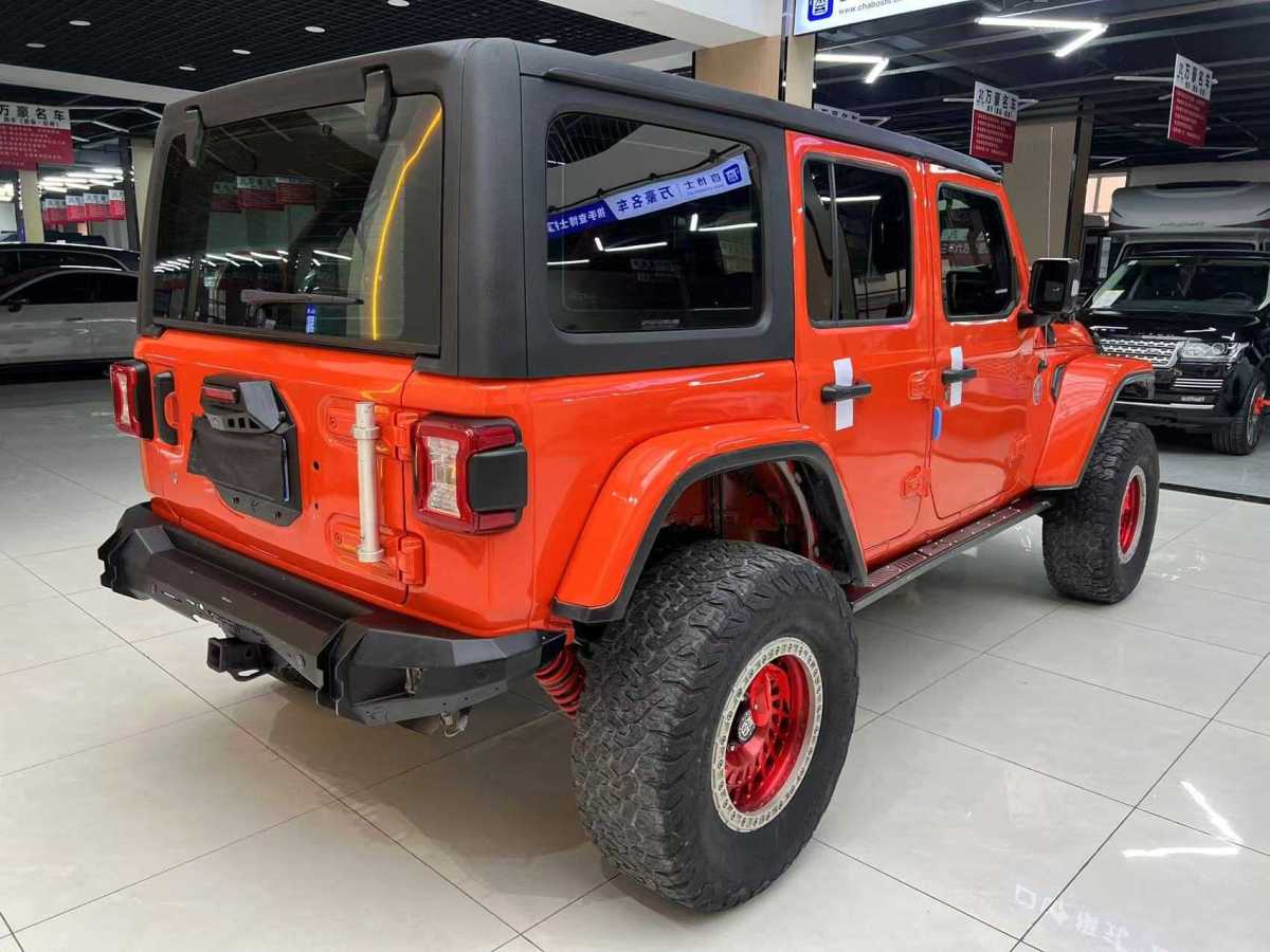 Jeep 牧馬人  2019款 2.0T Sahara 四門版 國(guó)VI圖片