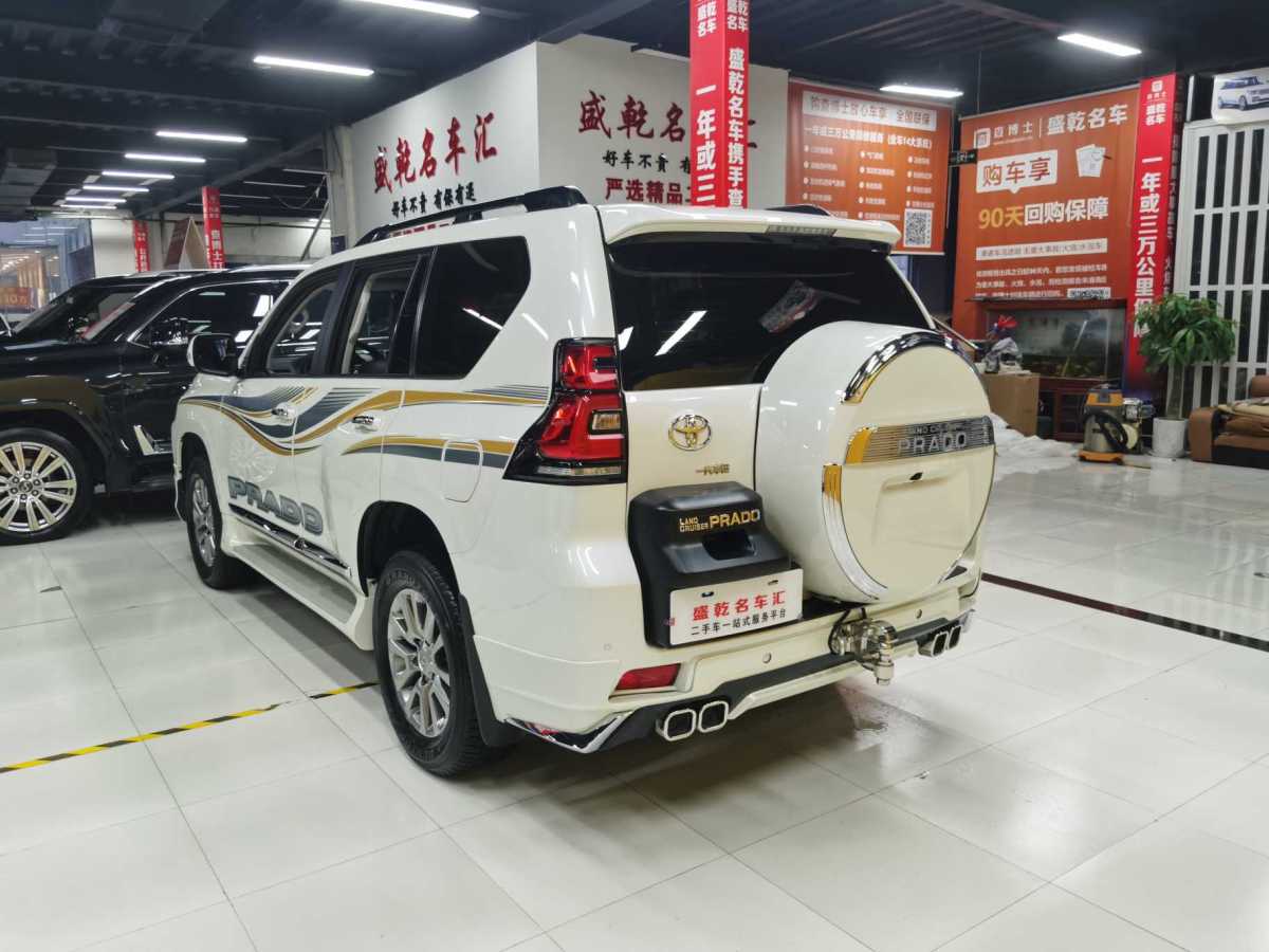 丰田 普拉多  2019款 3.5L 自动TX-L尊享版后挂备胎图片