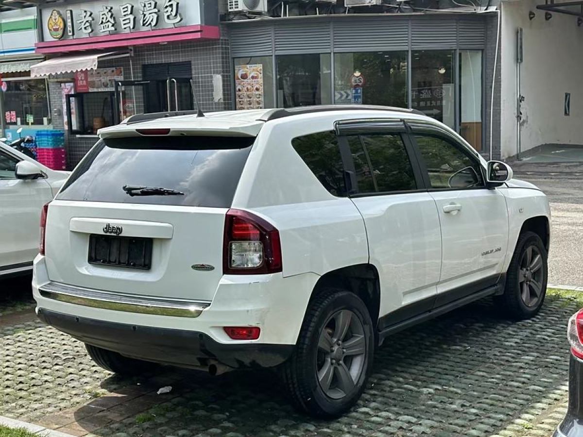 Jeep 指南者  2014款 改款 2.4L 四驅(qū)舒適版圖片