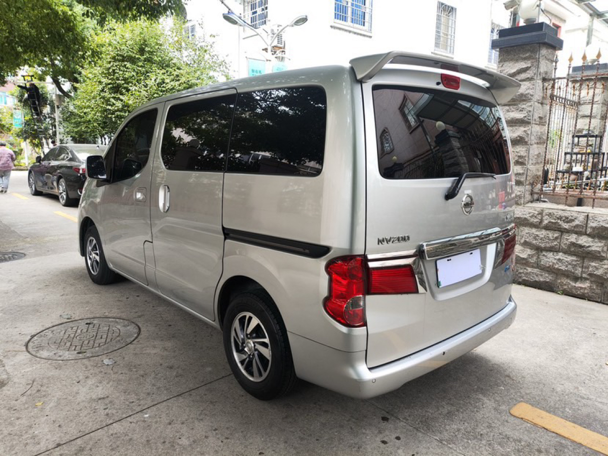 日產(chǎn) NV200  2018款 1.6L CVT豪華型圖片