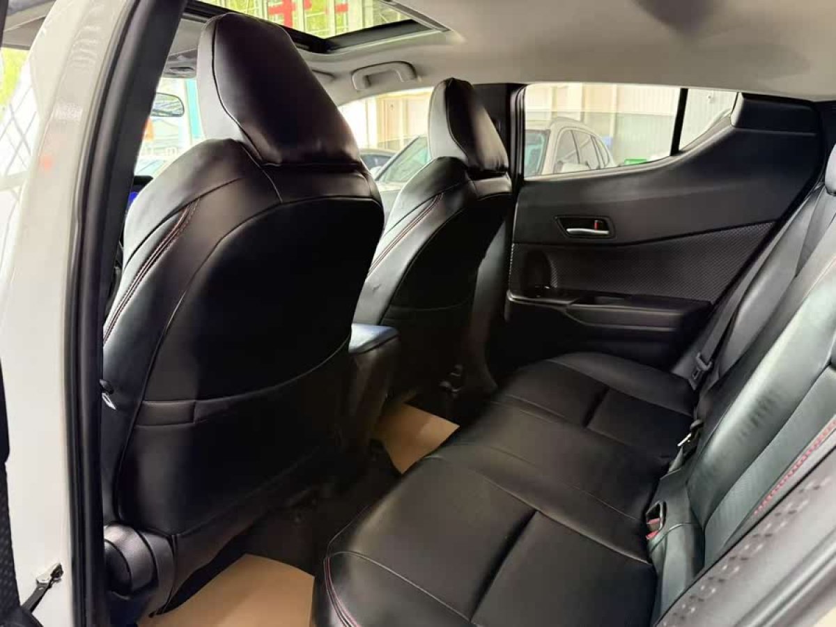 豐田 C-HR  2021款 2.0L 舒適版圖片