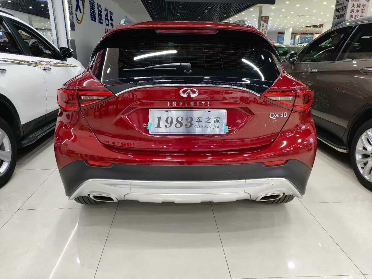 英菲尼迪 QX30  2018款 1.6T 兩驅(qū)時(shí)尚版圖片