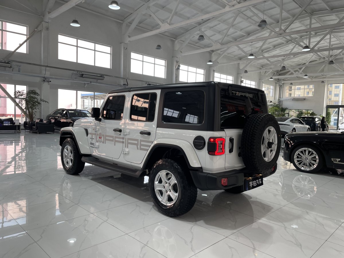 Jeep 牧馬人  2021款 2.0T Sahara 四門版圖片