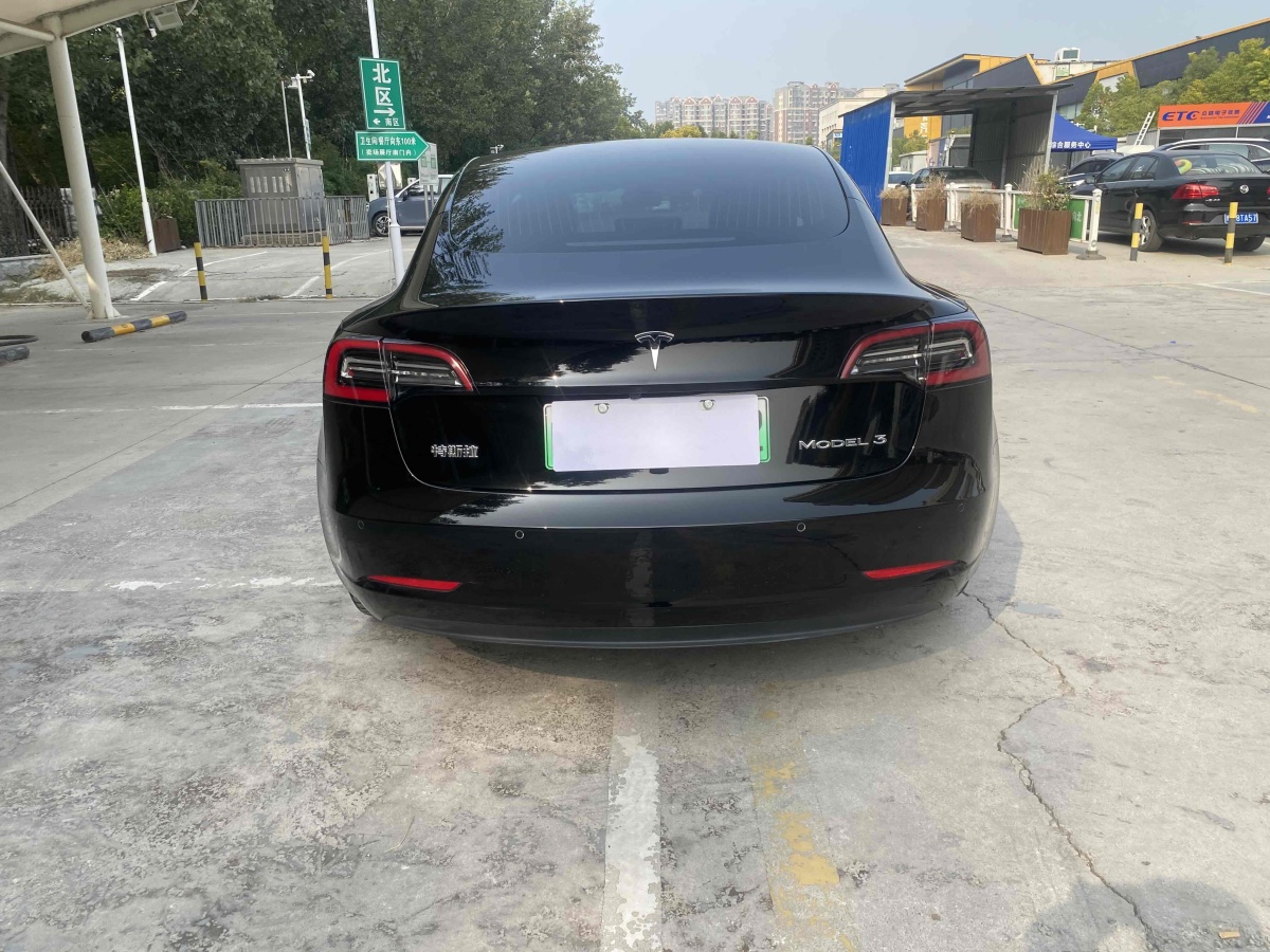 特斯拉 Model 3  2020款 改款 標(biāo)準(zhǔn)續(xù)航后驅(qū)升級(jí)版圖片