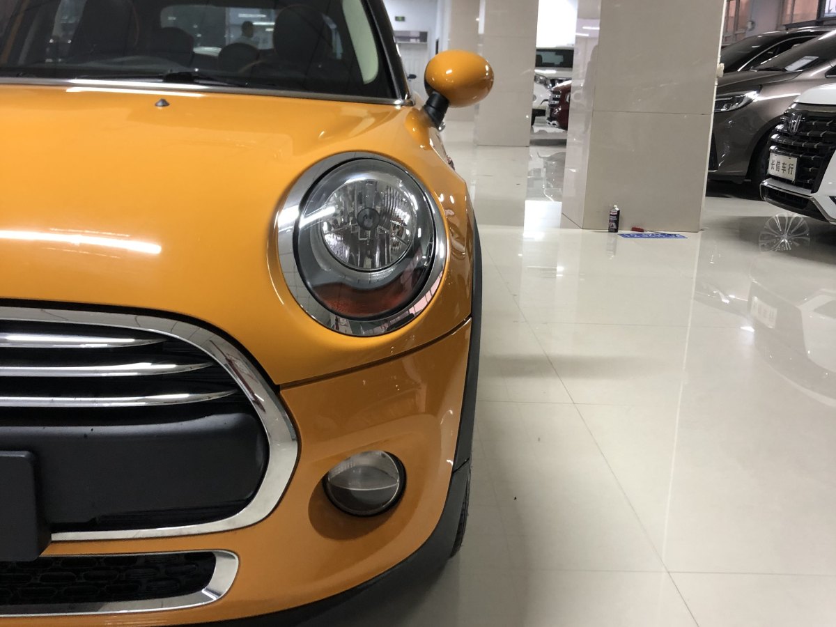 2015年11月MINI MINI  2016款 1.2T ONE 先鋒派 五門版