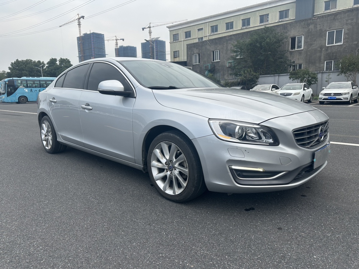 沃爾沃 S60  2014款 S60L 2.0T 智遠(yuǎn)版圖片