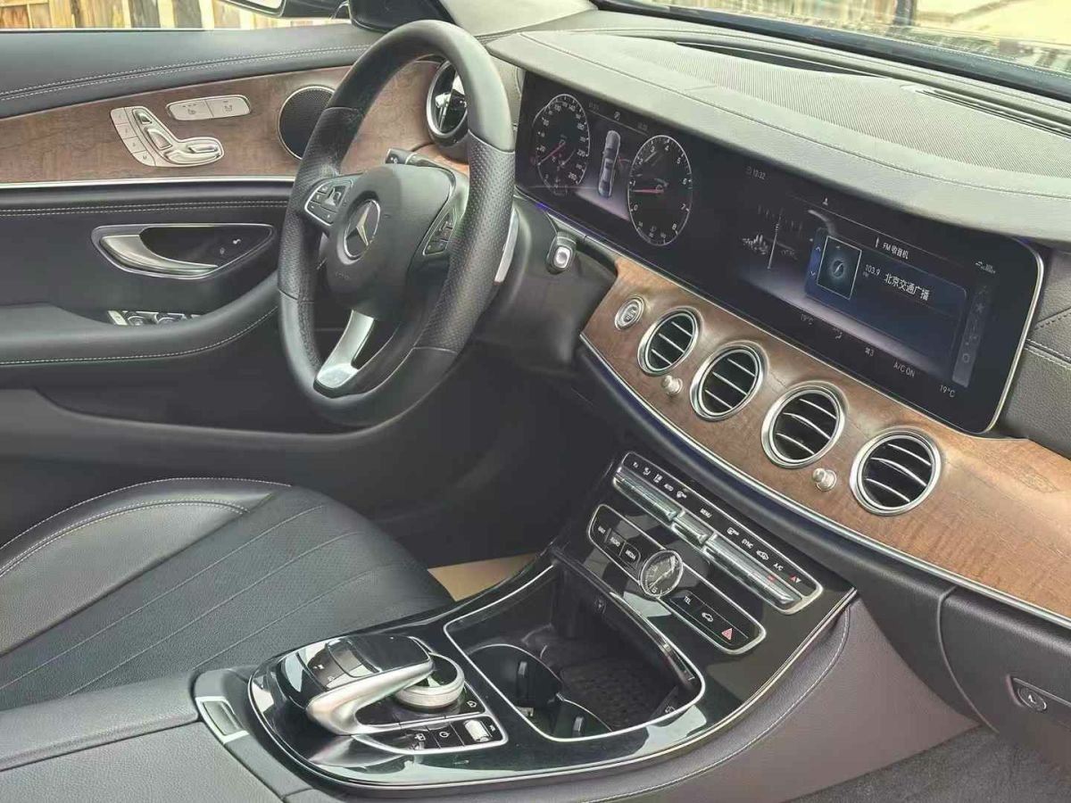奔馳 奔馳A級AMG  2017款 2017款 改款 AMG A 45 4MATIC 國VI圖片
