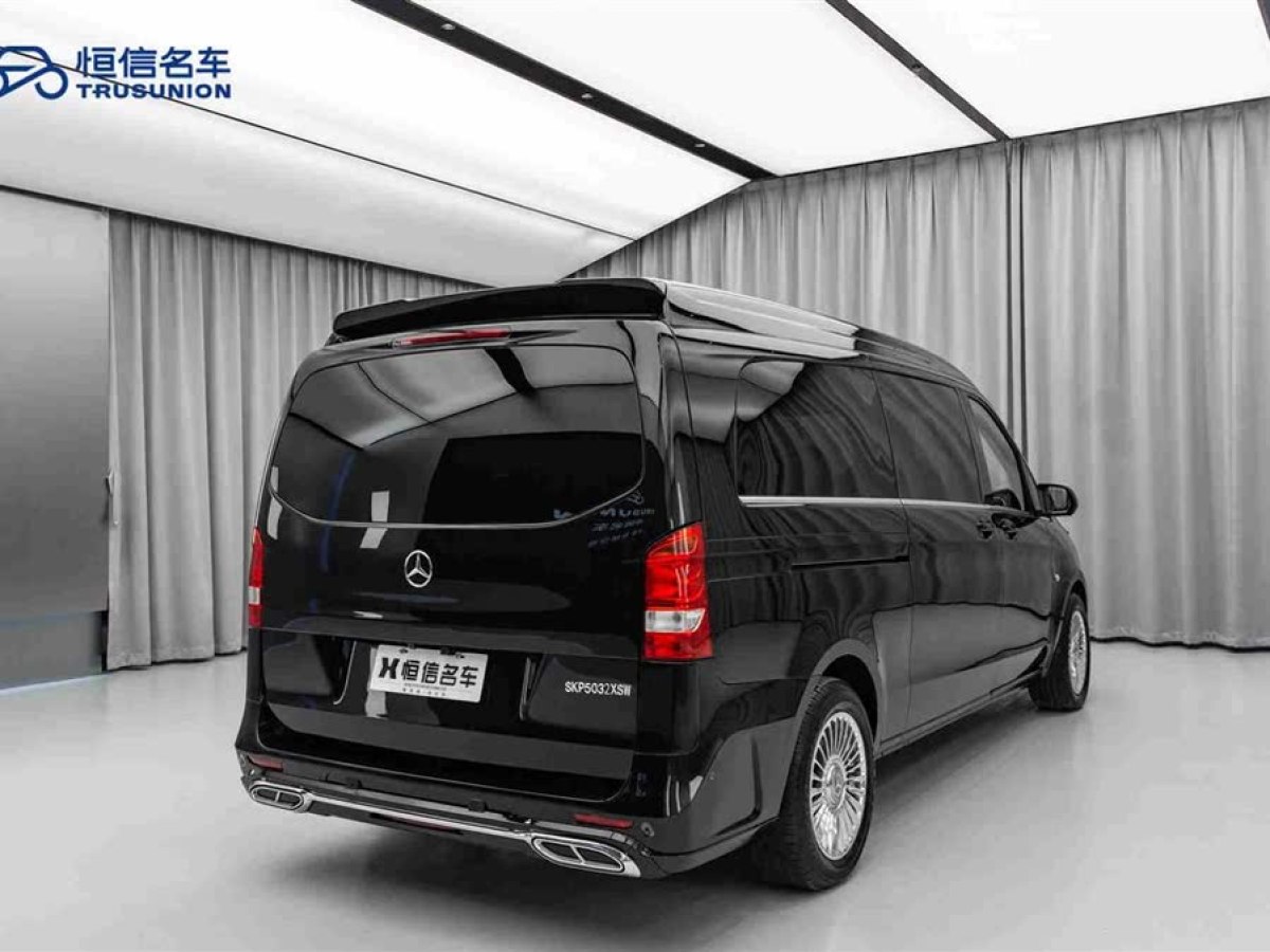 奔馳 威霆  2023款 2.0T 精英版 7座圖片
