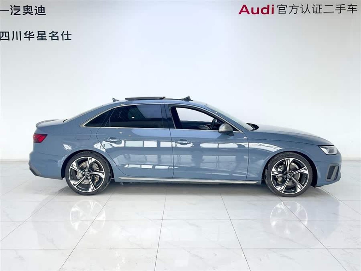 奧迪 奧迪A4L  2022款 40 TFSI quattro RS套件燃速型圖片
