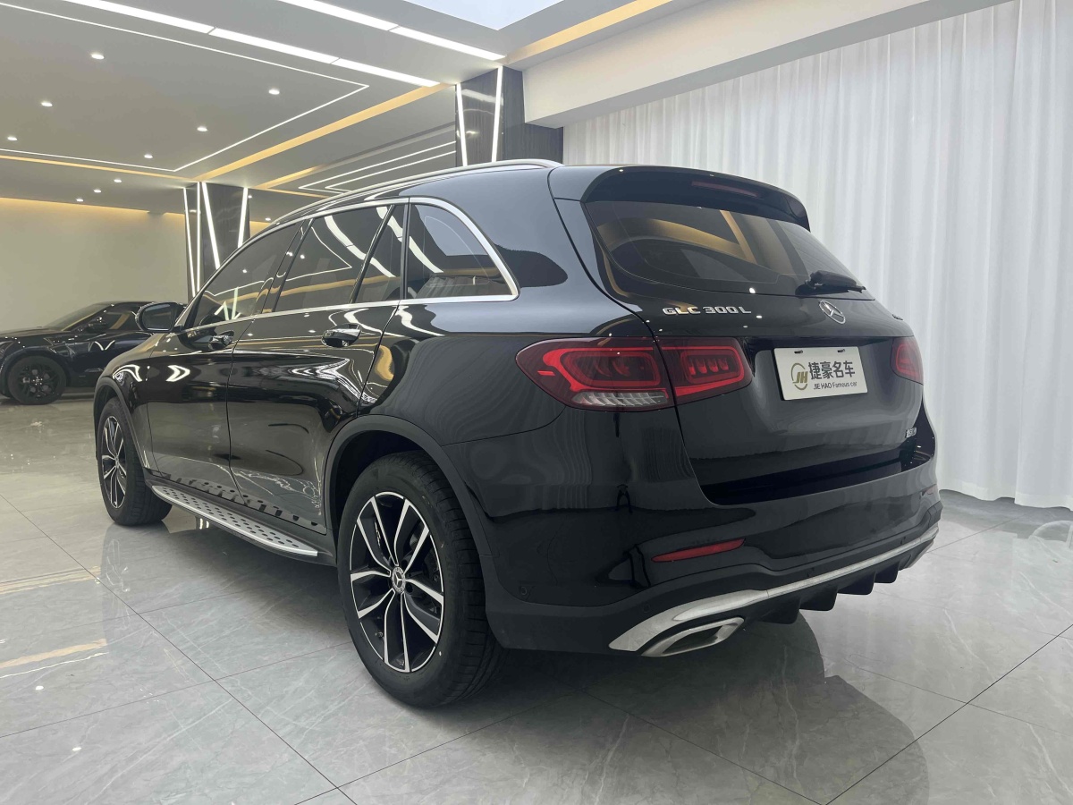 奔馳 奔馳GLC  2018款 改款 GLC 300 4MATIC 動(dòng)感型圖片