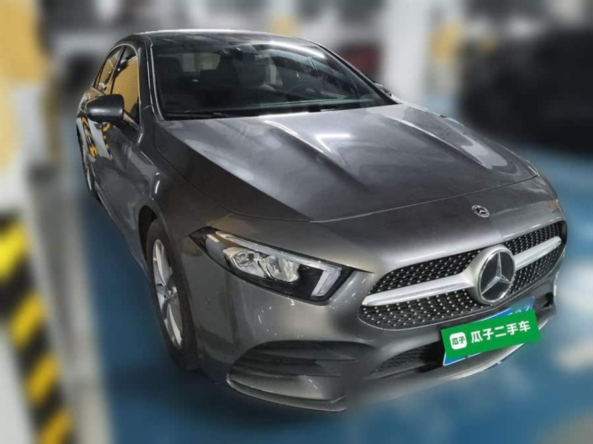 奔馳 奔馳A級  2022款 改款 A 200 L 運(yùn)動轎車動感型圖片