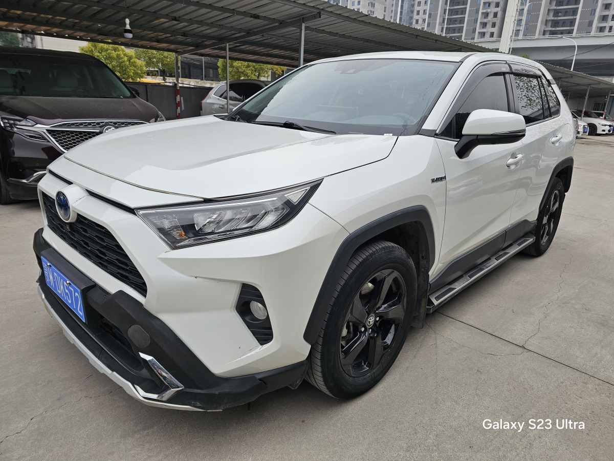 豐田 RAV4榮放  2020款 雙擎 2.5L CVT四驅(qū)精英PLUS版圖片