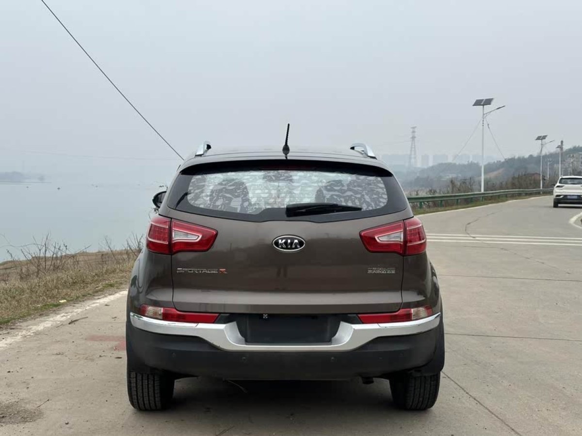起亞 智跑  2012款 2.0L 自動兩驅(qū)版GLS圖片