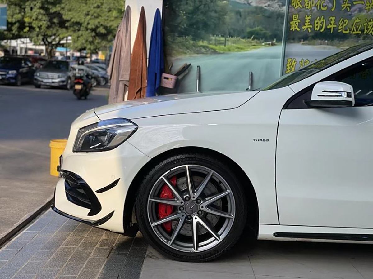 奔馳 奔馳A級(jí)AMG  2017款 改款 AMG A 45 4MATIC圖片