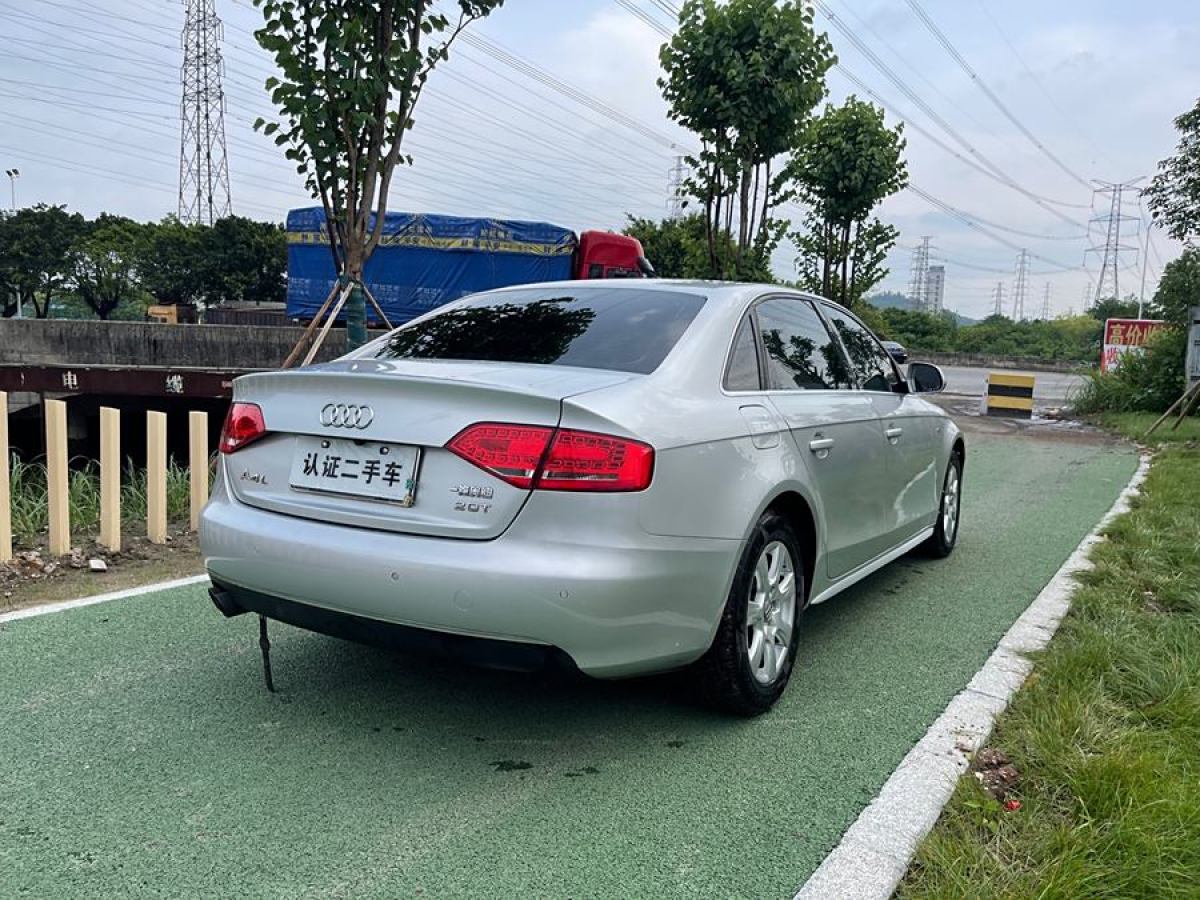 奧迪 奧迪A4L  2010款 2.0 TFSI 運動型圖片