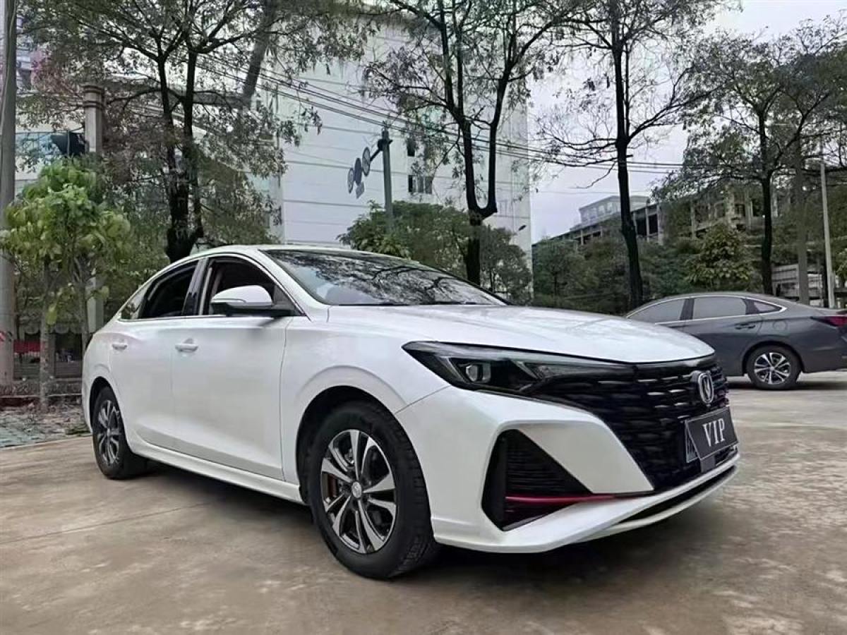 長(zhǎng)安 逸動(dòng)  2021款 PLUS 藍(lán)鯨NE 1.4T GDI DCT尊貴型圖片