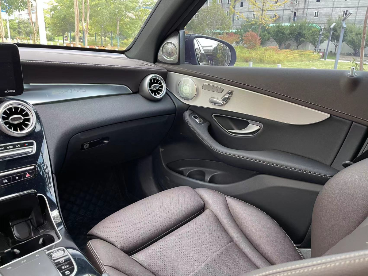 奔馳 奔馳GLC  2018款 改款 GLC 260 4MATIC 豪華型圖片