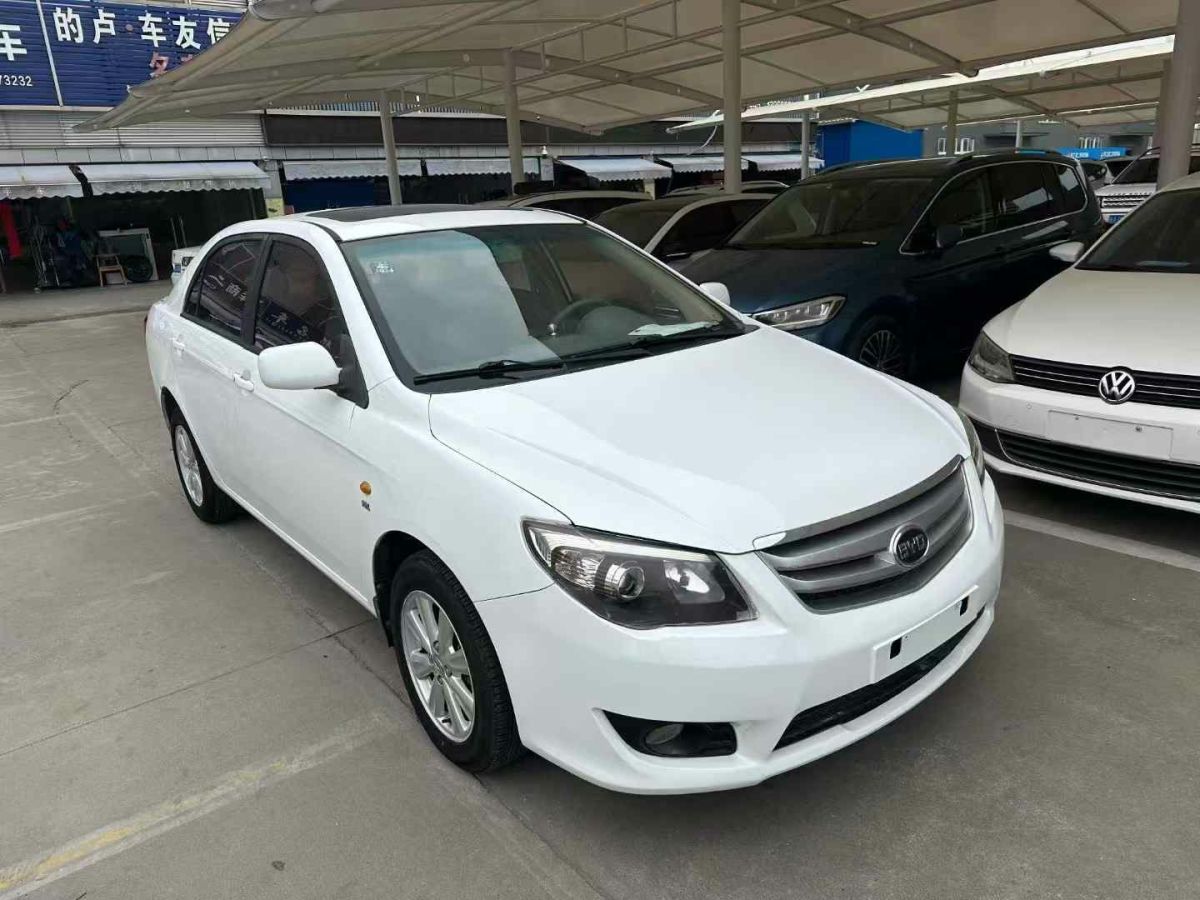 比亞迪 L3  2013款 1.5L 自動尊貴型圖片