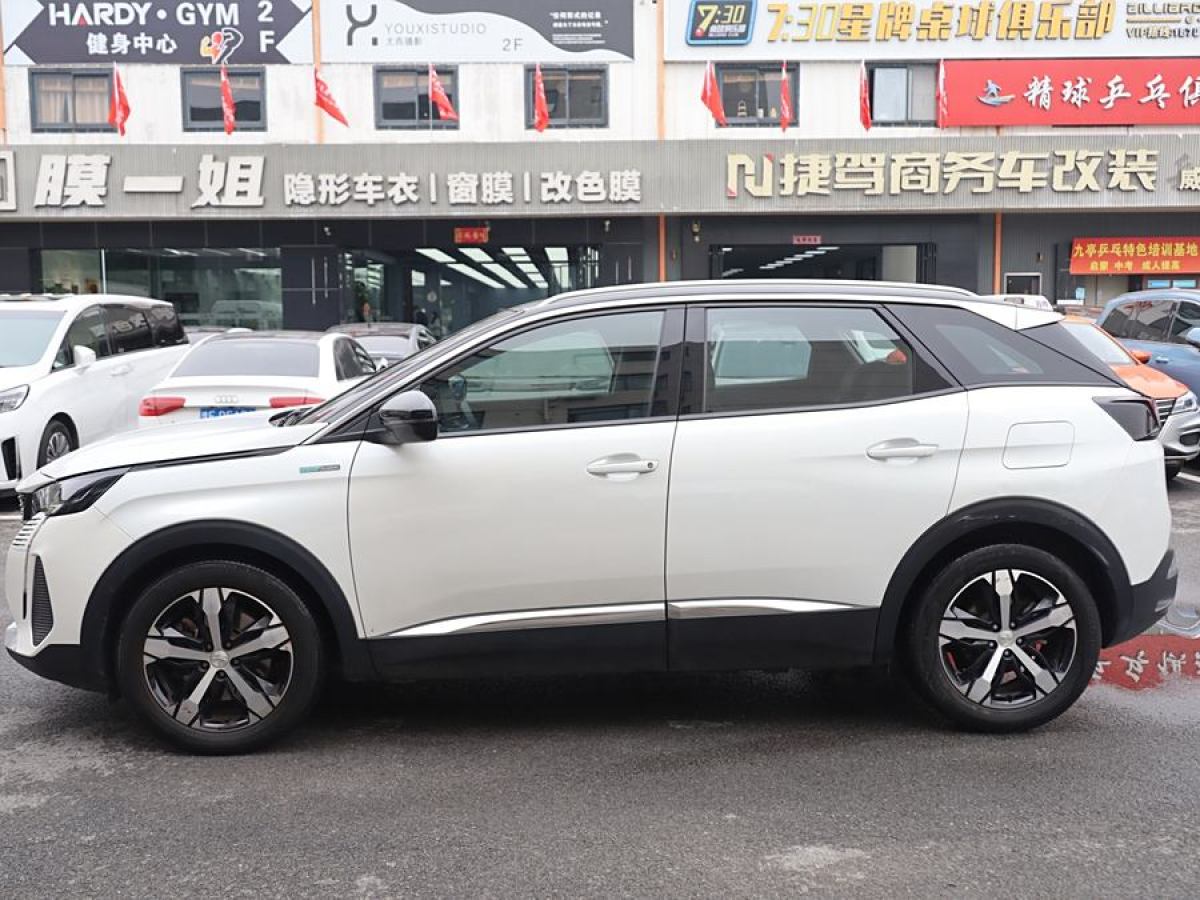 2021年11月標(biāo)致 標(biāo)致4008新能源  2020款 1.6T PHEV 三擎豪華版