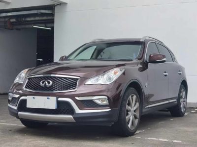 2017年1月 英菲尼迪 QX(进口) QX30 1.6T 时尚版 两驱图片