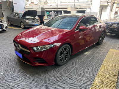 2022年9月 奔馳 奔馳A級(jí) 改款 A 180 L 運(yùn)動(dòng)轎車圖片